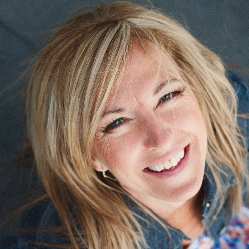 DiannaLeeder-Headshot